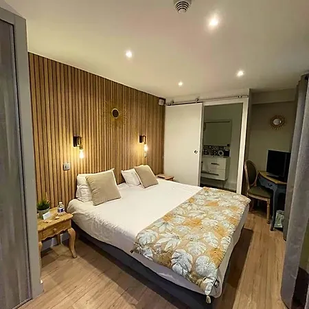 De Charme Equinoxe Otel 2*